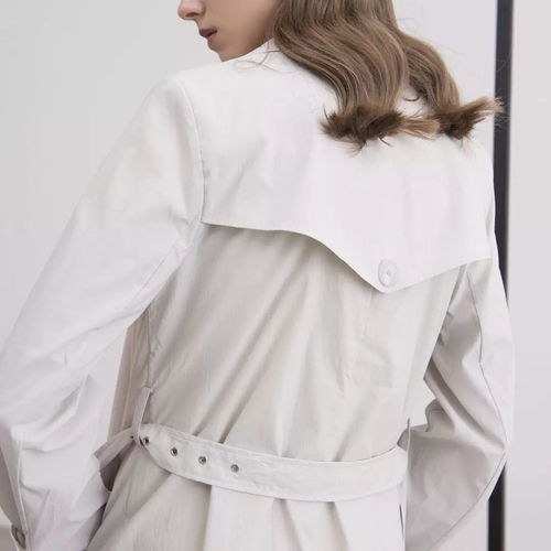 膠囊衣櫥魔法 10件基礎(chǔ)款，30天穿搭不重樣